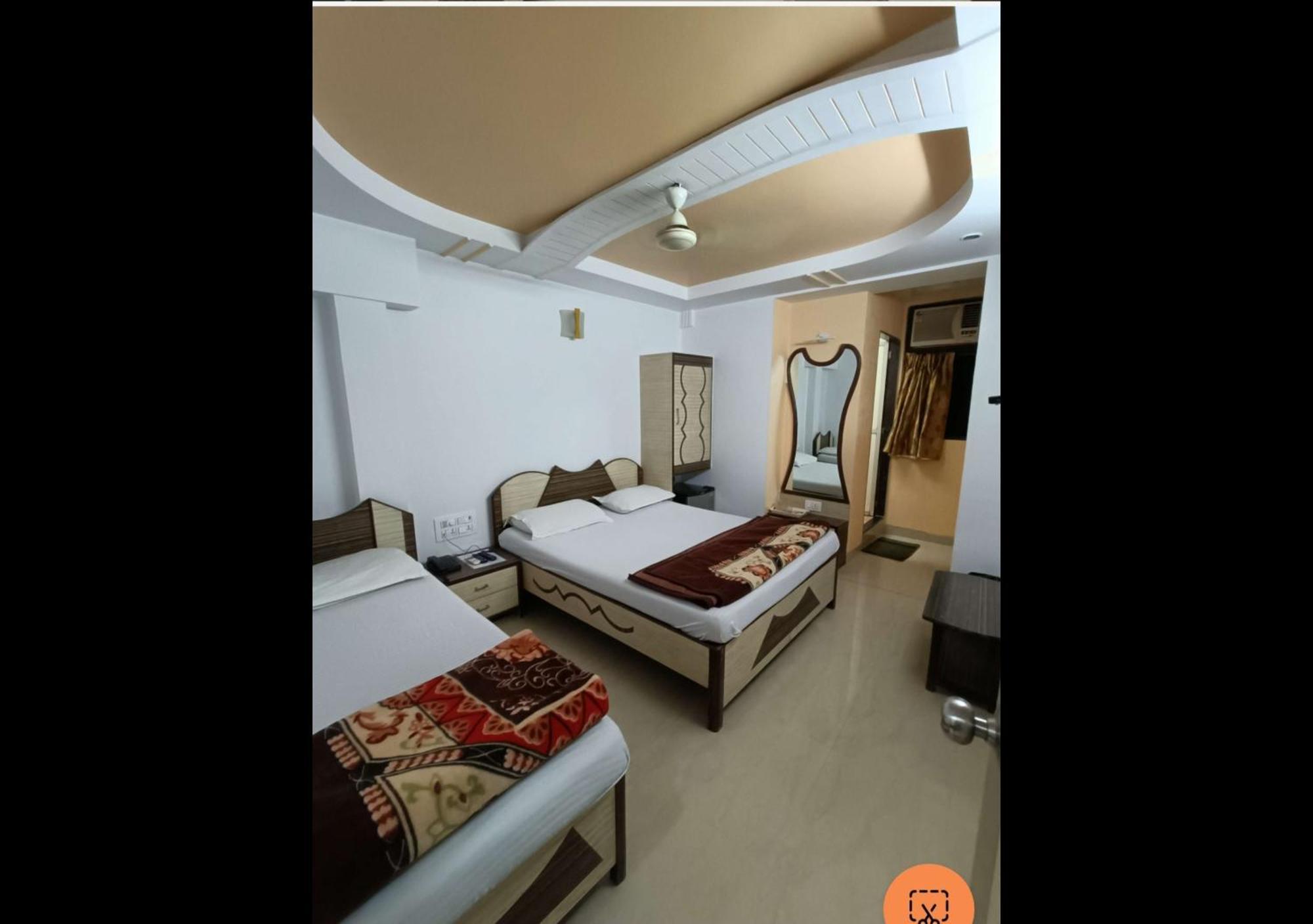 Hotel Broadway Colaba Mumbai Luaran gambar