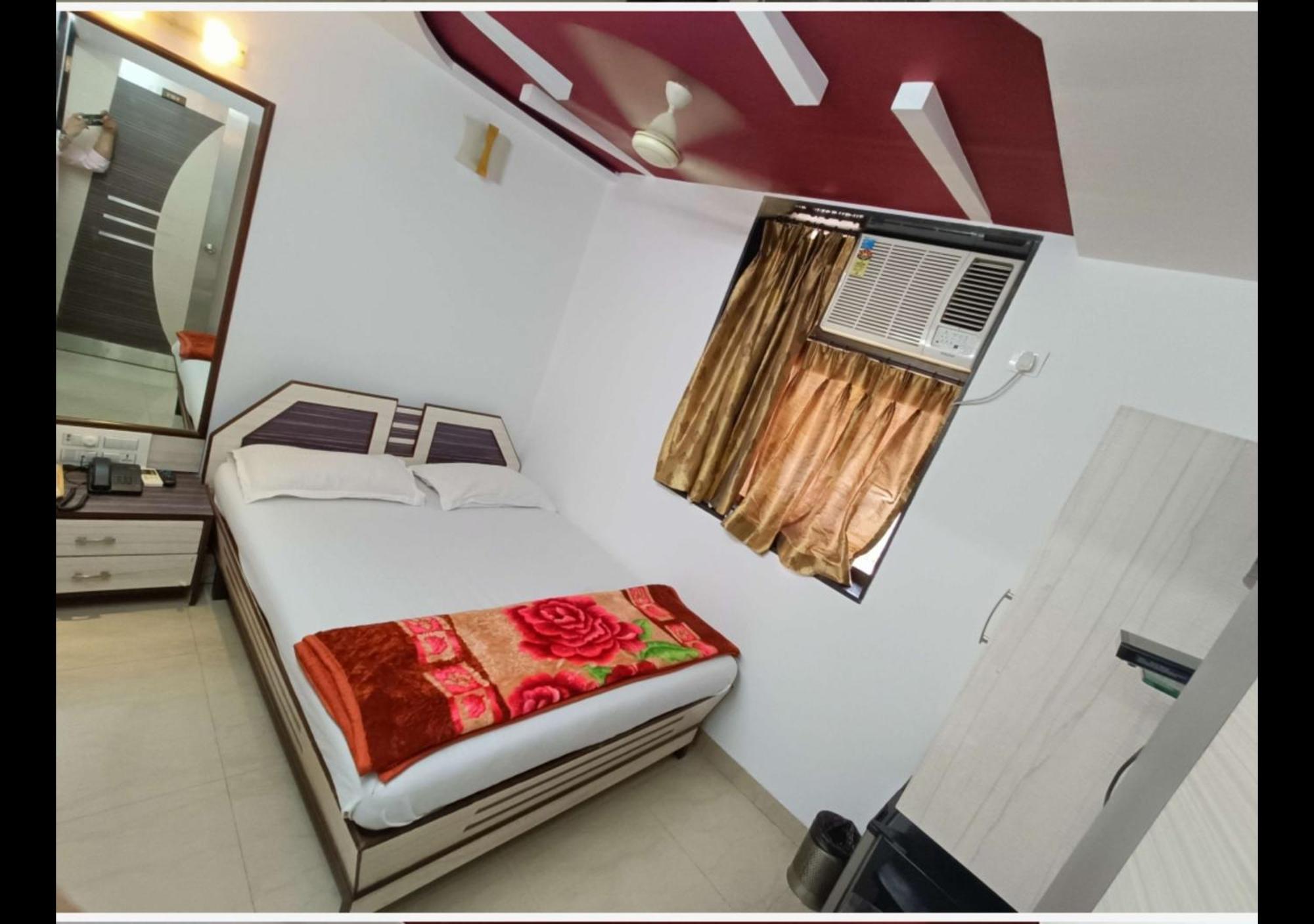 Hotel Broadway Colaba Mumbai Luaran gambar