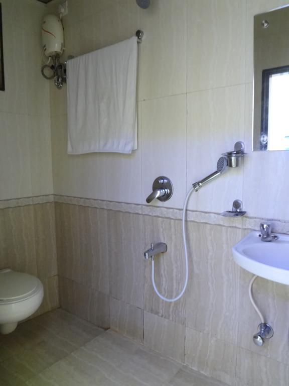 Hotel Broadway Colaba Mumbai Bilik gambar