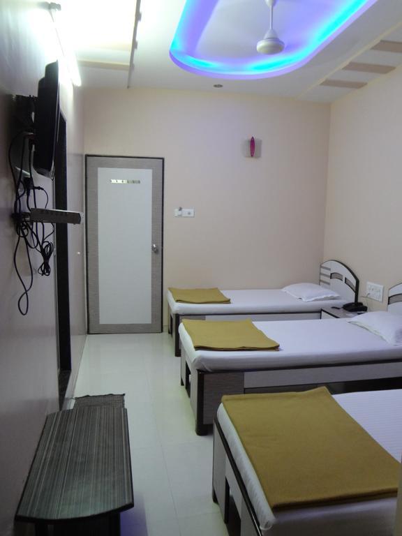 Hotel Broadway Colaba Mumbai Bilik gambar
